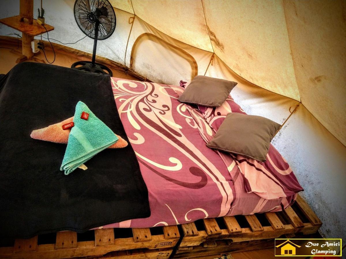 Glamping Due Amici Luxury tent